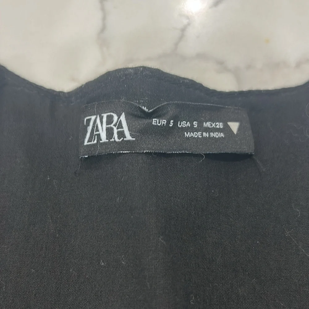 Zara women’s lace